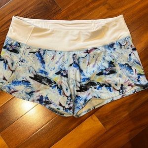 Lululemon 4” shorts